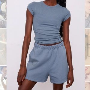 SETactive Sweatshorts & Form T in BERRY